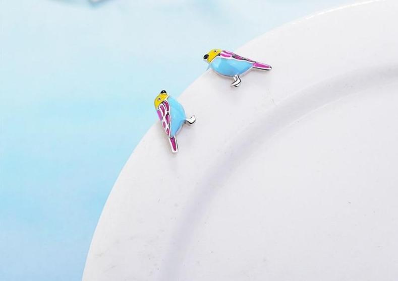 Cute Bird Design Stud Earring