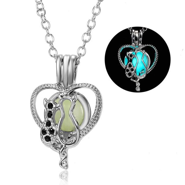 Heart-shaped Cat Rhinestone Necklace