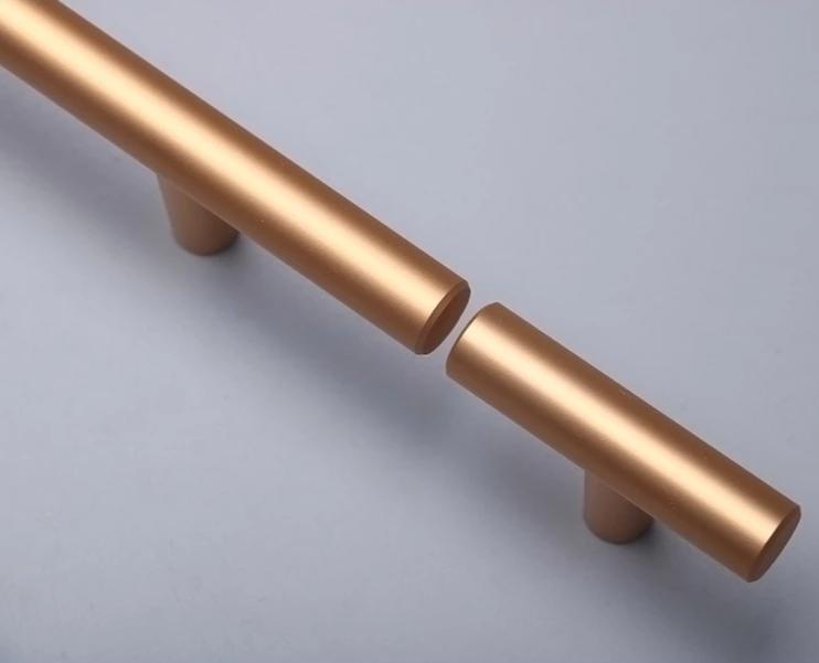 Ailsa - Modern Minimalist Gold Bar Handle