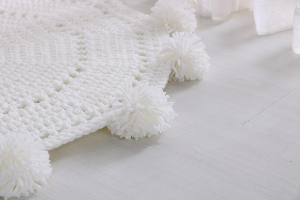 Decker - Handwoven Crochet Round Rug