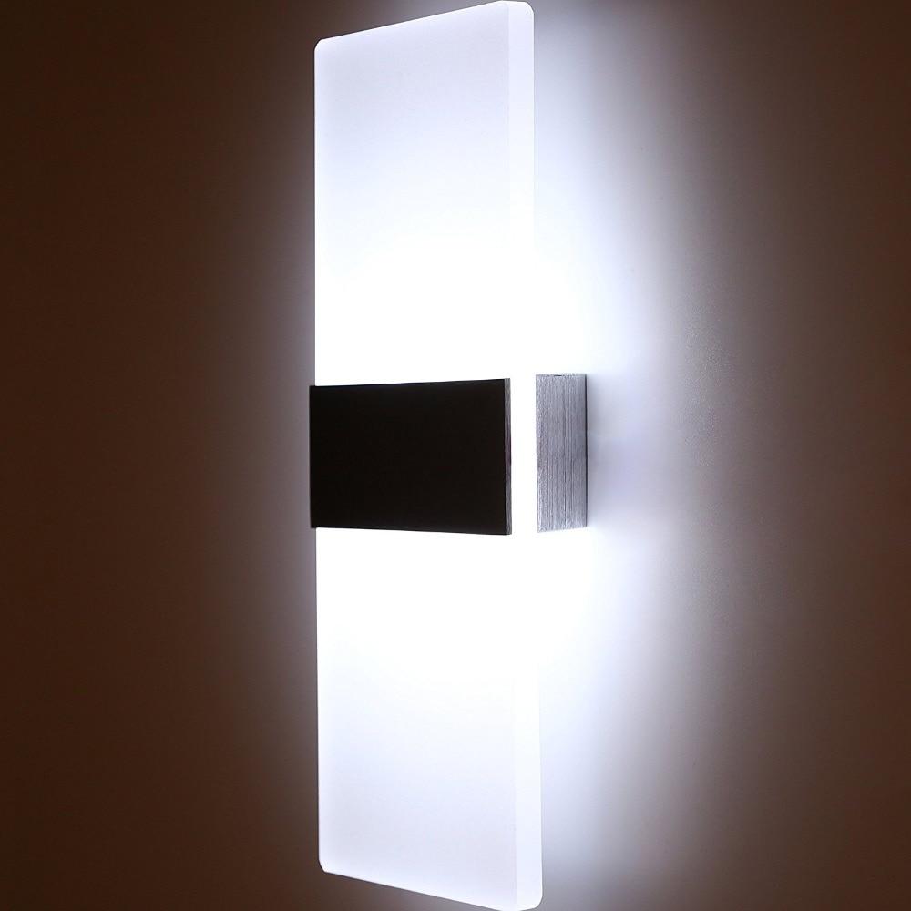 Deco26 Modern Strip Acrylic LED Wall Lamp
