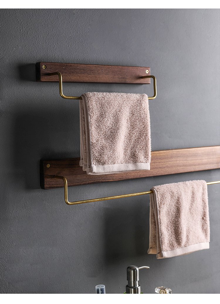 Alma - Wooden Towel Rack